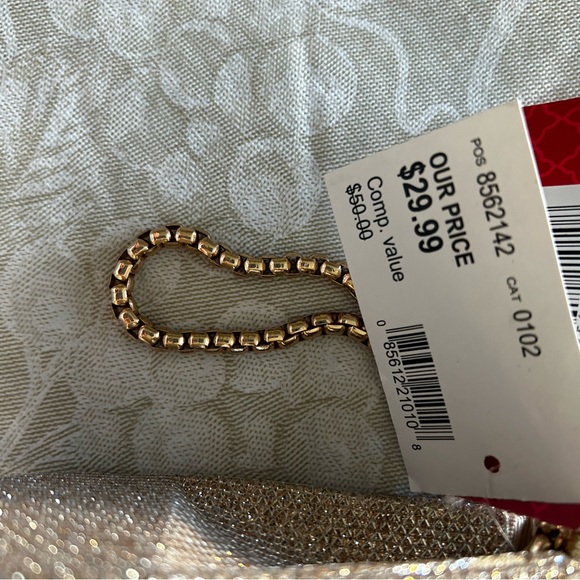 NWT women’s clutch. Gold. - Picture 2 of 5